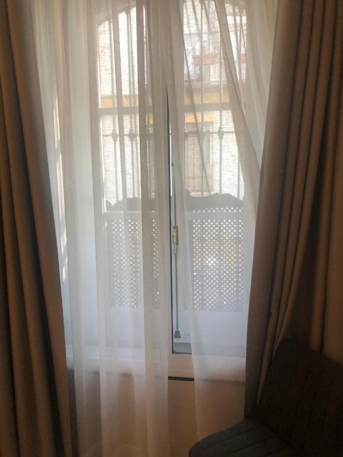 Triana Ines Apartment Севиля Екстериор снимка